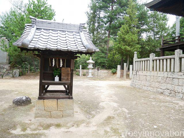 熊野神社７　境内を散策