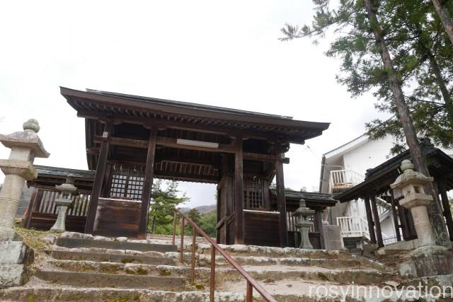 船川八幡宮２　門