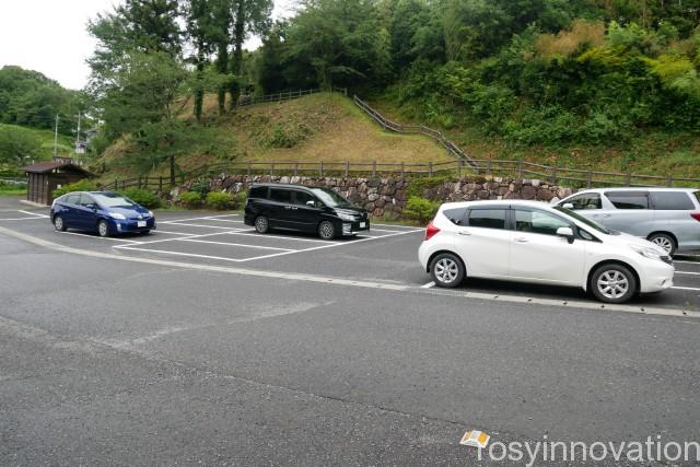 日応寺 (5)駐車場