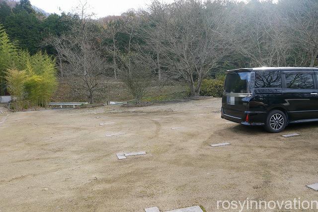 圀勝寺 (1)駐車場